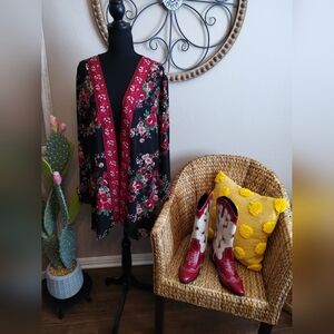 The Pioneer Woman Black and Red Floral Open-Front Kimono